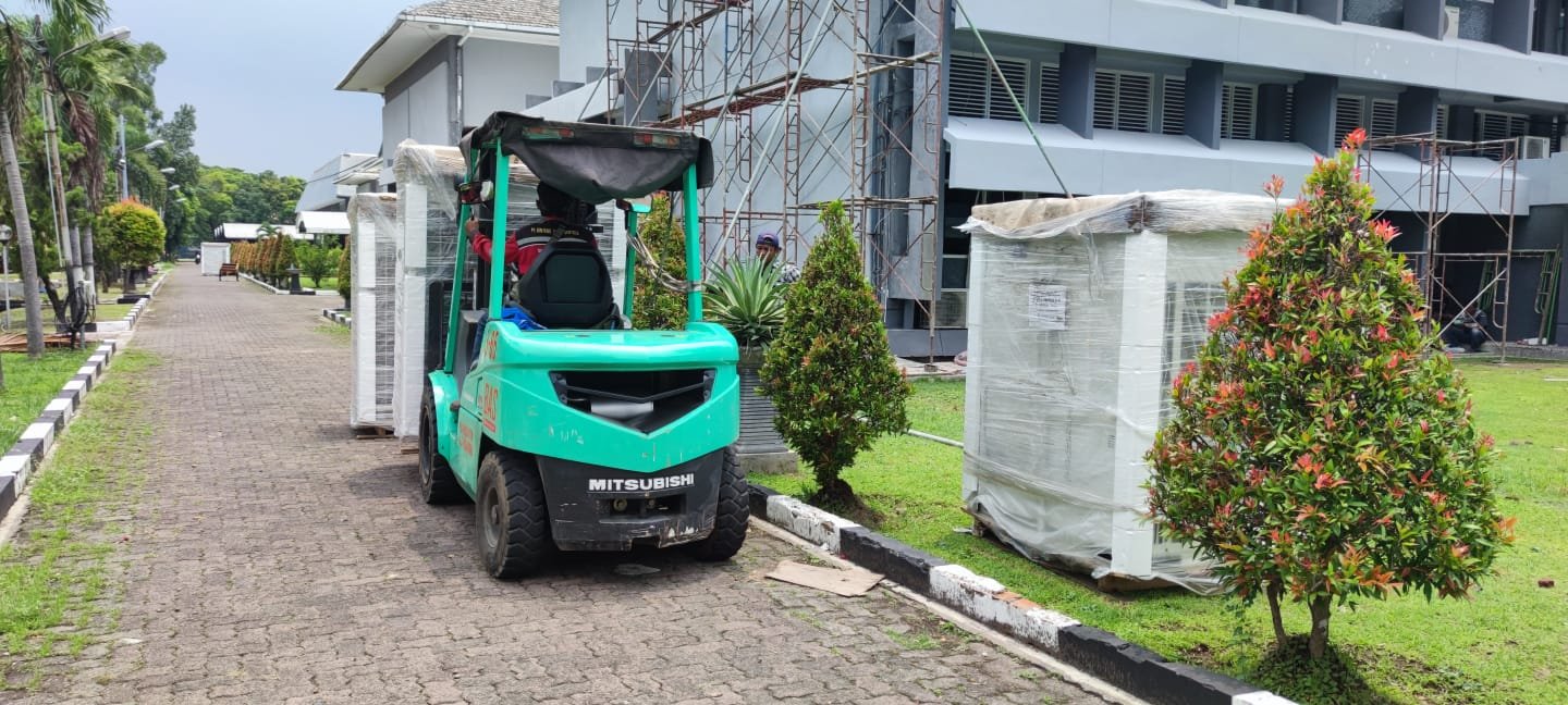 pasang outdoor ac